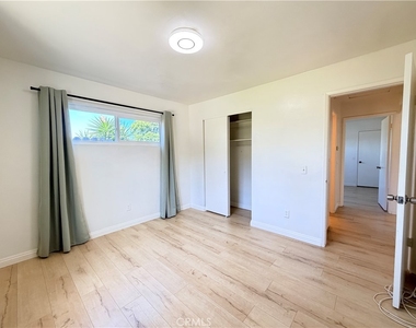 3007 Norsewood Drive - Photo Thumbnail 17