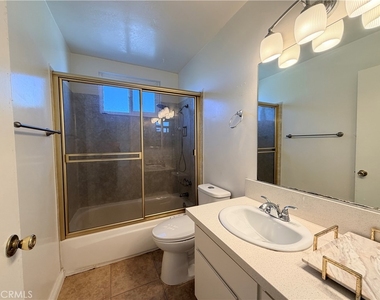 3007 Norsewood Drive - Photo Thumbnail 18