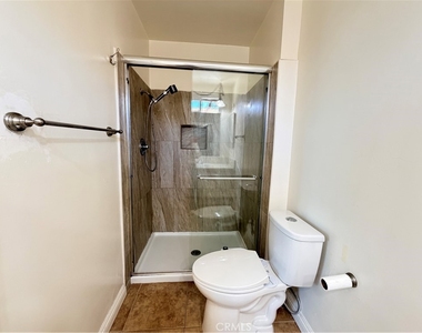 3007 Norsewood Drive - Photo Thumbnail 12