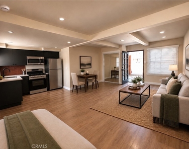 704 N Occidental Boulevard - Photo Thumbnail 1