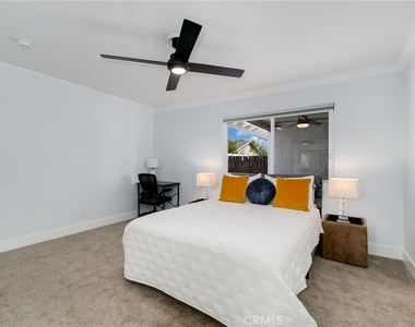 8017 Cambridge Avenue - Photo Thumbnail 17