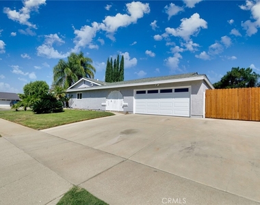 8017 Cambridge Avenue - Photo Thumbnail 2