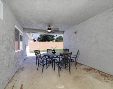 8017 Cambridge Avenue - Photo Thumbnail 23