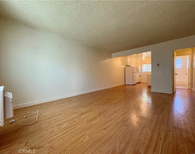 157 Esperanza Avenue - Photo Thumbnail 1