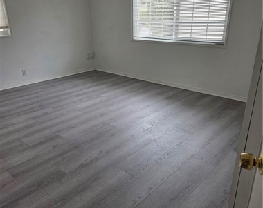 859 Monterey Road - Photo Thumbnail 4