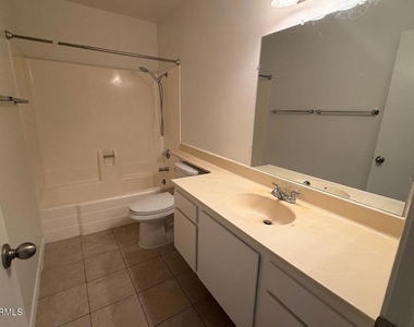 1205 Snipe Avenue - Photo Thumbnail 6