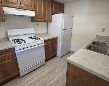 234 S Steckel Drive - Photo Thumbnail 3