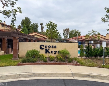 1034 E Romney Drive - Photo Thumbnail 50