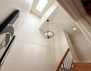 1034 E Romney Drive - Photo Thumbnail 35