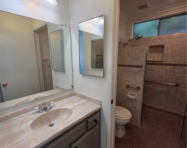 9550 Calle Vejar - Photo Thumbnail 14