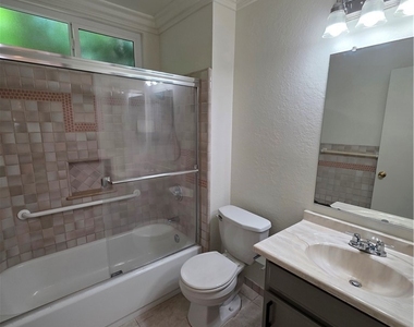 9550 Calle Vejar - Photo Thumbnail 8