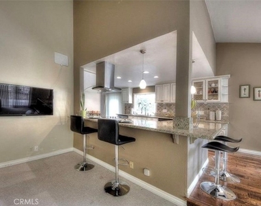 2543 Farview - Photo Thumbnail 2