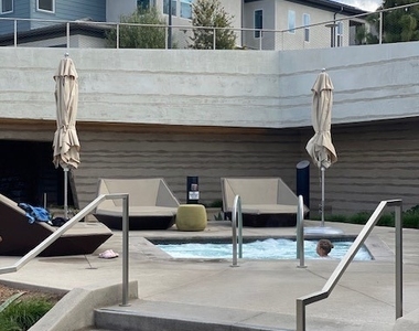 1055 Cadence - Photo Thumbnail 26