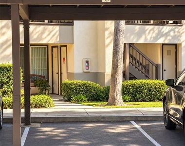 2960 Champion Way - Photo Thumbnail 14