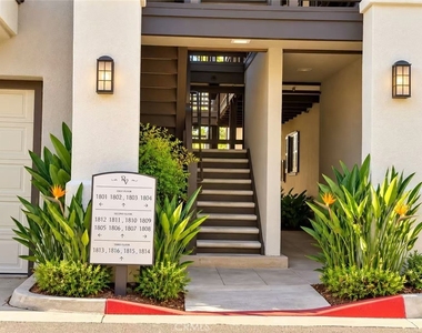 2960 Champion Way - Photo Thumbnail 12