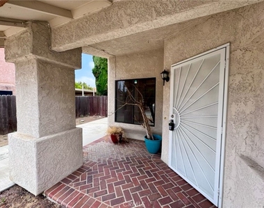 39761 Rustic Glen Drive - Photo Thumbnail 6