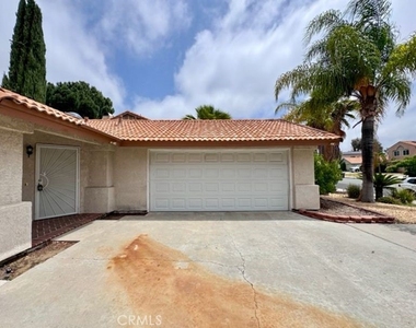 39761 Rustic Glen Drive - Photo Thumbnail 4