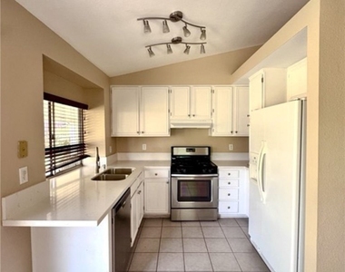 39761 Rustic Glen Drive - Photo Thumbnail 13