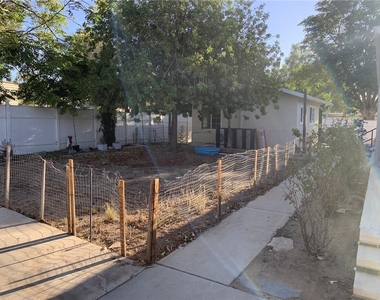 25814 Homeland Avenue - Photo Thumbnail 1