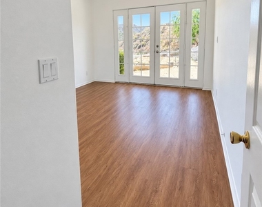 31325 Sloan Canyon Road - Photo Thumbnail 7