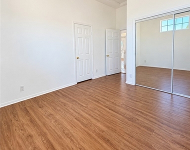 31325 Sloan Canyon Road - Photo Thumbnail 4