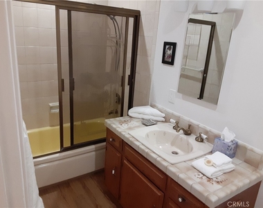 7703 Skyhill Drive - Photo Thumbnail 10