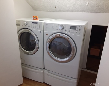 7703 Skyhill Drive - Photo Thumbnail 21