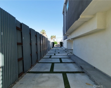 5635 Klump Avenue - Photo Thumbnail 38