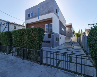 5635 Klump Avenue - Photo Thumbnail 24