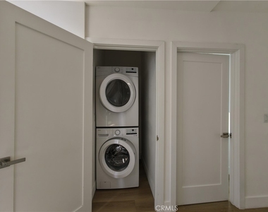 5635 Klump Avenue - Photo Thumbnail 37