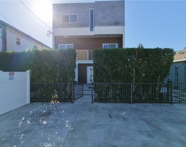 5635 Klump Avenue - Photo Thumbnail 23