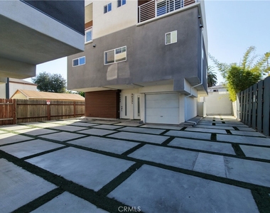 5635 Klump Avenue - Photo Thumbnail 29