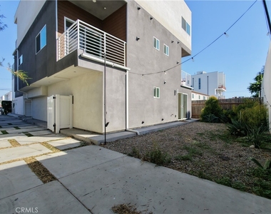 5635 Klump Avenue - Photo Thumbnail 40