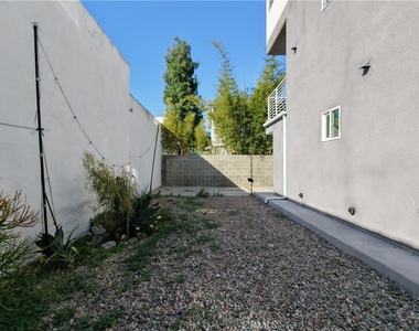5635 Klump Avenue - Photo Thumbnail 43