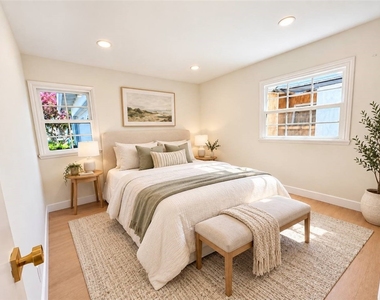 22716 Berdon Street - Photo Thumbnail 4