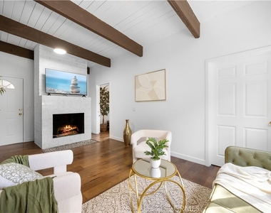1930 Weepah Way - Photo Thumbnail 17