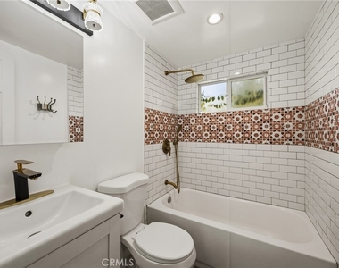 1930 Weepah Way - Photo Thumbnail 11