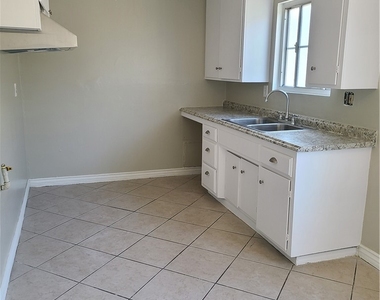 2378 Chanslor Street - Photo Thumbnail 4