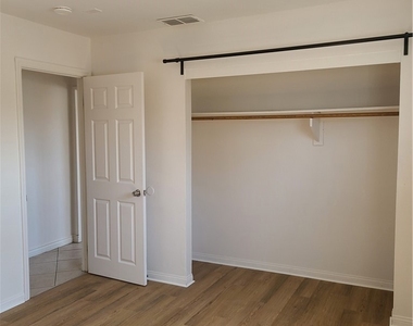 2378 Chanslor Street - Photo Thumbnail 7