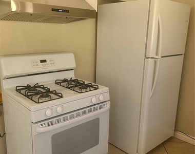 2378 Chanslor Street - Photo Thumbnail 2