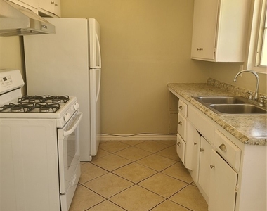 2378 Chanslor Street - Photo Thumbnail 3