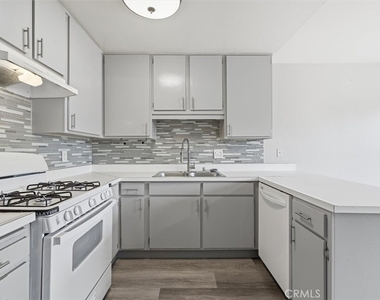 25930 Narbonne Ave - Photo Thumbnail 14