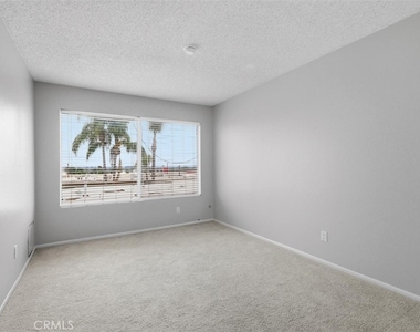 25930 Narbonne Ave - Photo Thumbnail 27