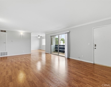 25930 Narbonne Ave - Photo Thumbnail 5