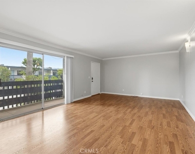 25930 Narbonne Ave - Photo Thumbnail 6