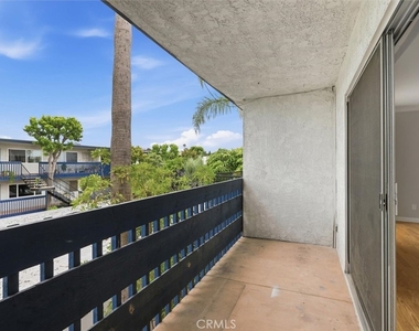 25930 Narbonne Ave - Photo Thumbnail 33