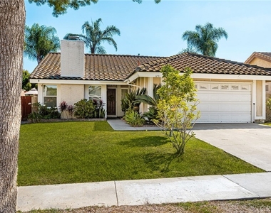 1231 N Dolores - Photo Thumbnail 1