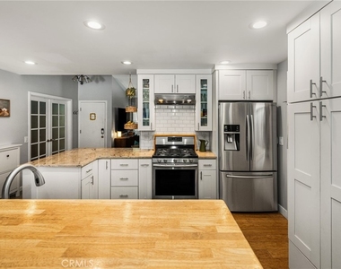 1231 N Dolores - Photo Thumbnail 14