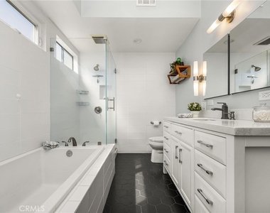 1231 N Dolores - Photo Thumbnail 27