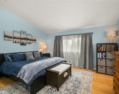 1231 N Dolores - Photo Thumbnail 23